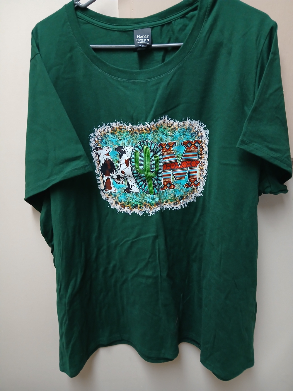 Hanes Green 'MOM' Graphic Tee